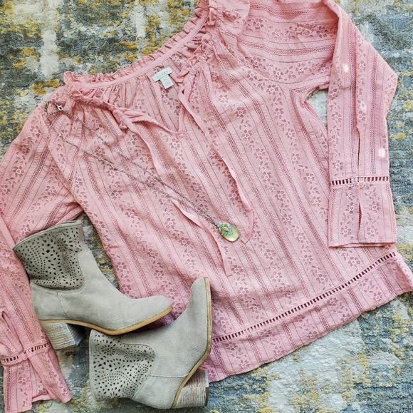 Hinge Lace Long Sleeve Romantic Tie Front Blouse - Picture 10 of 10